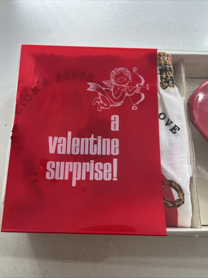 Jockey Boxer Shorts 40 Valentines Day Mechanical Wind Up heartbeat novelty Vtg - Image 3 of 4