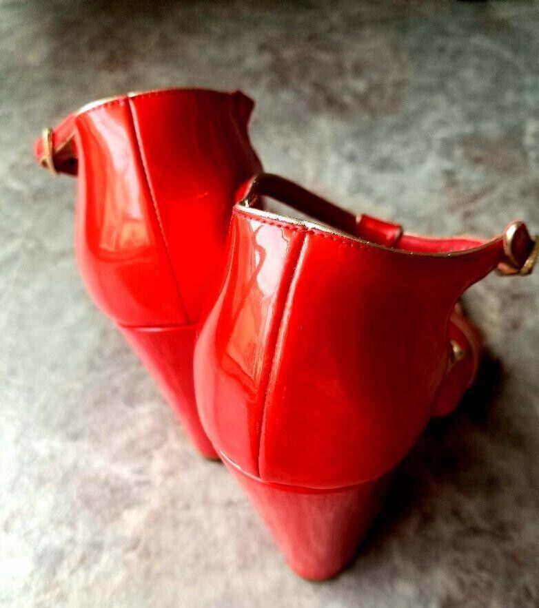 CHANEL High heel Sandal 36.5C Red Authentic Women Used from CHANEL High heel Sandal 36.5C Red Authentic Women Used from