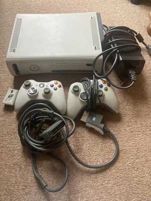 XBOX 360 KONSOLE WEISS 60GB Komplett Setup getestet kaum benutzt 