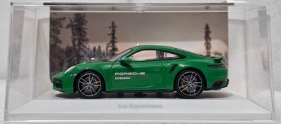 自動車 911 turbo S Exclusive Series 1/43 Porsche 911 992 Turbo S 2020 Green Ice Experience 1:43 Spark WAP