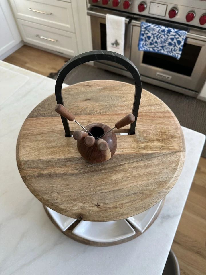 FRONTGATE Weston Wine & Charcuterie Caddy Two-Bottle - Sold Out Online - Image 3 of 4