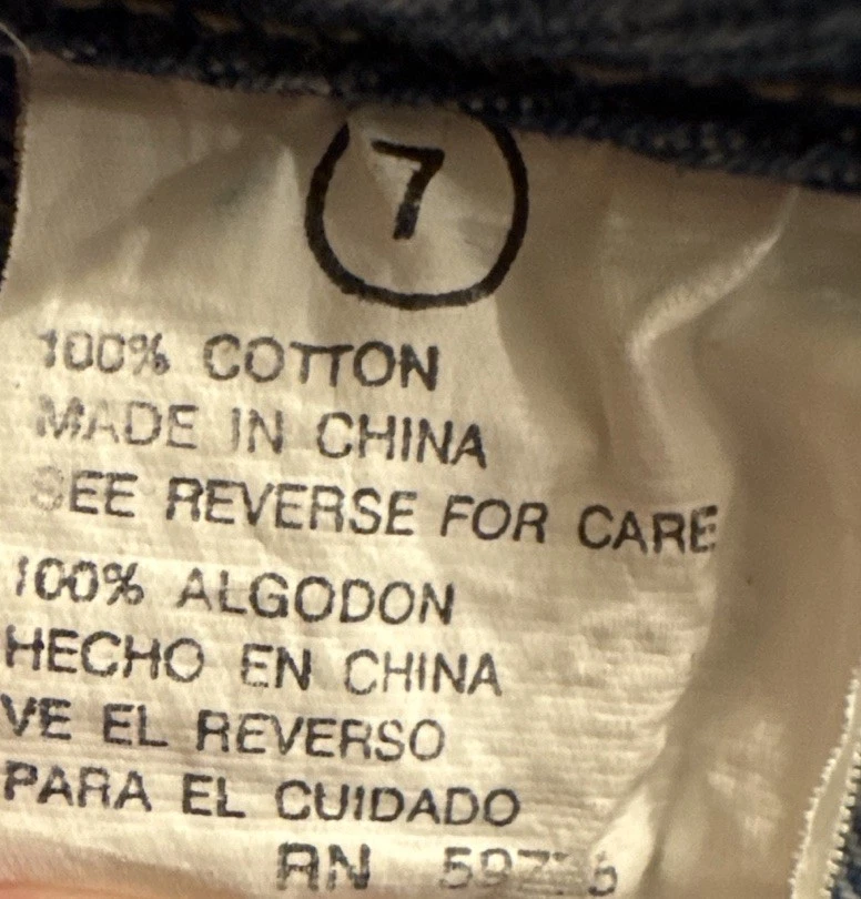 Girls Denim Jumper Dress Size 7 Embroidered Floral Pockets Fall Casual Vintage - Image 2 of 4