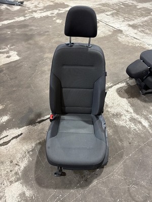 Sitz vorne links Fahrersitz Stoff VW Golf 7 5 Türer