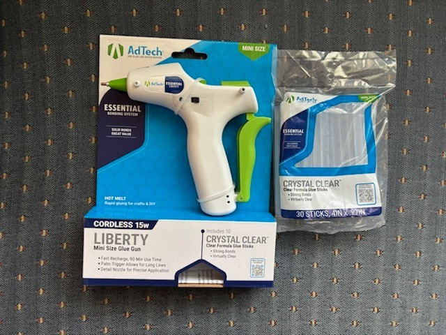 AdTech Liberty Mini Size Glue Gun with Add'l 30 Clear Glue Sticks