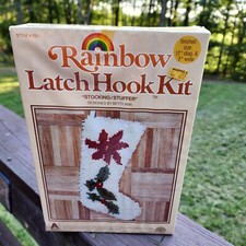 VINTAGE RAINBOW LATCH HOOK KIT STYLE 1051 STOCKING/STUFFER Sealed In Box