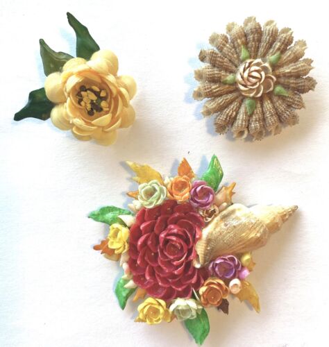 Tiny Shell Brooches VTG 1950s 1960s handmade Lot Of 3 - Picture 1 of 9