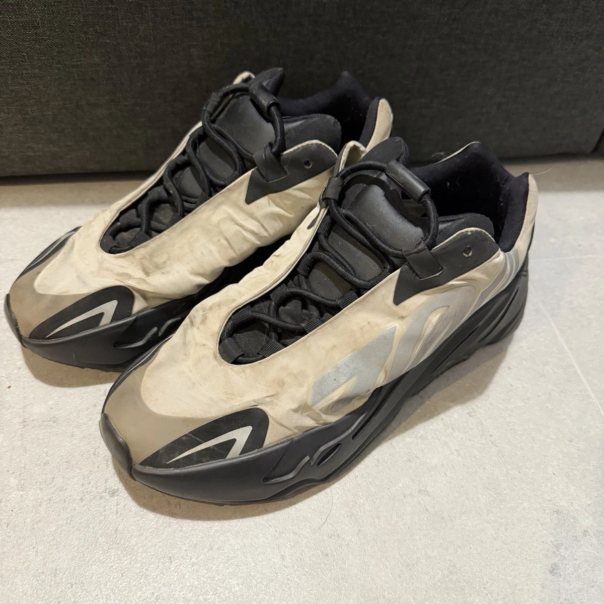 700 MNVN BLACK 9 1/2 Dyed 700 MNVN : r/yeezys main image 4