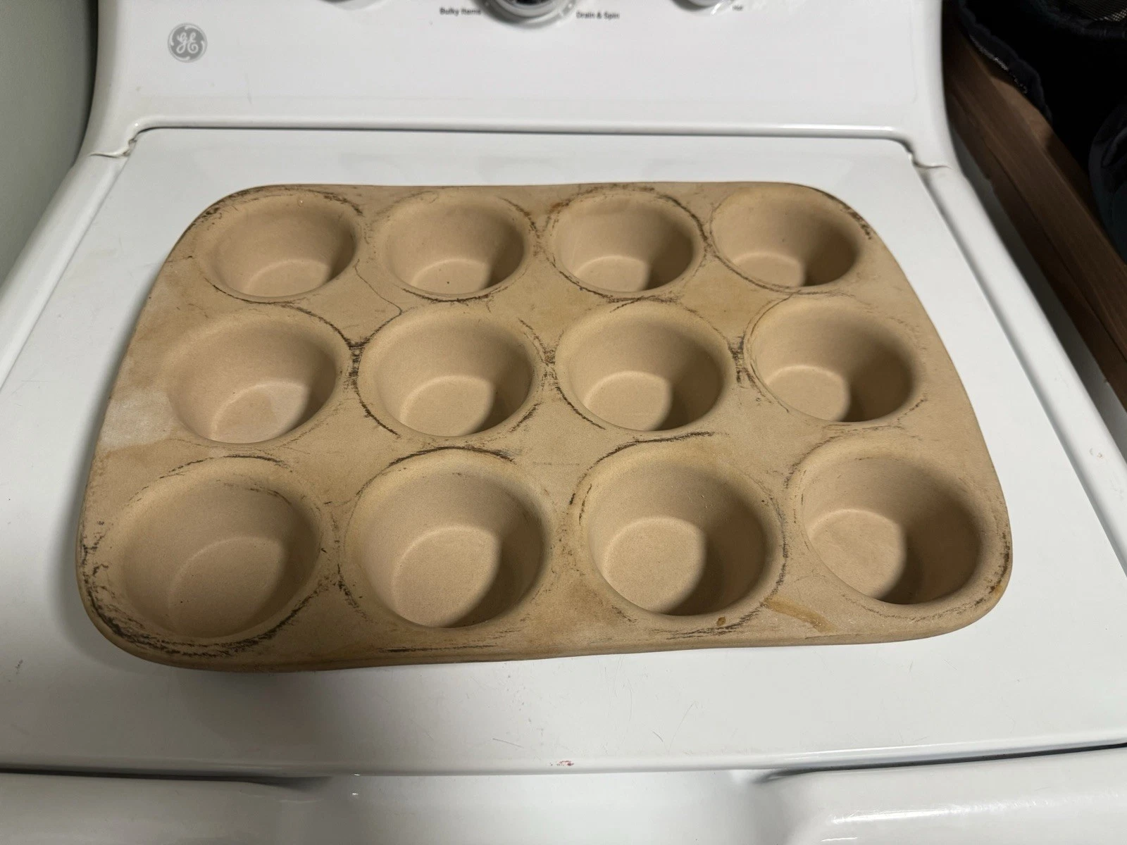 The Pampered Chef Stoneware Muffin Cupcake Pan
Opens in a new window or tab