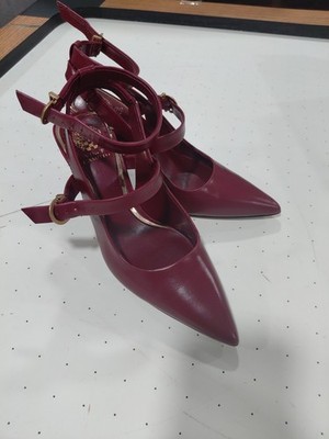 Vince Camuto Shoes Size 7.5  
