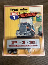 TYCO US-1 Electric Trucking HO Slot Car PIE Freight Trailer on Card NOS 3927