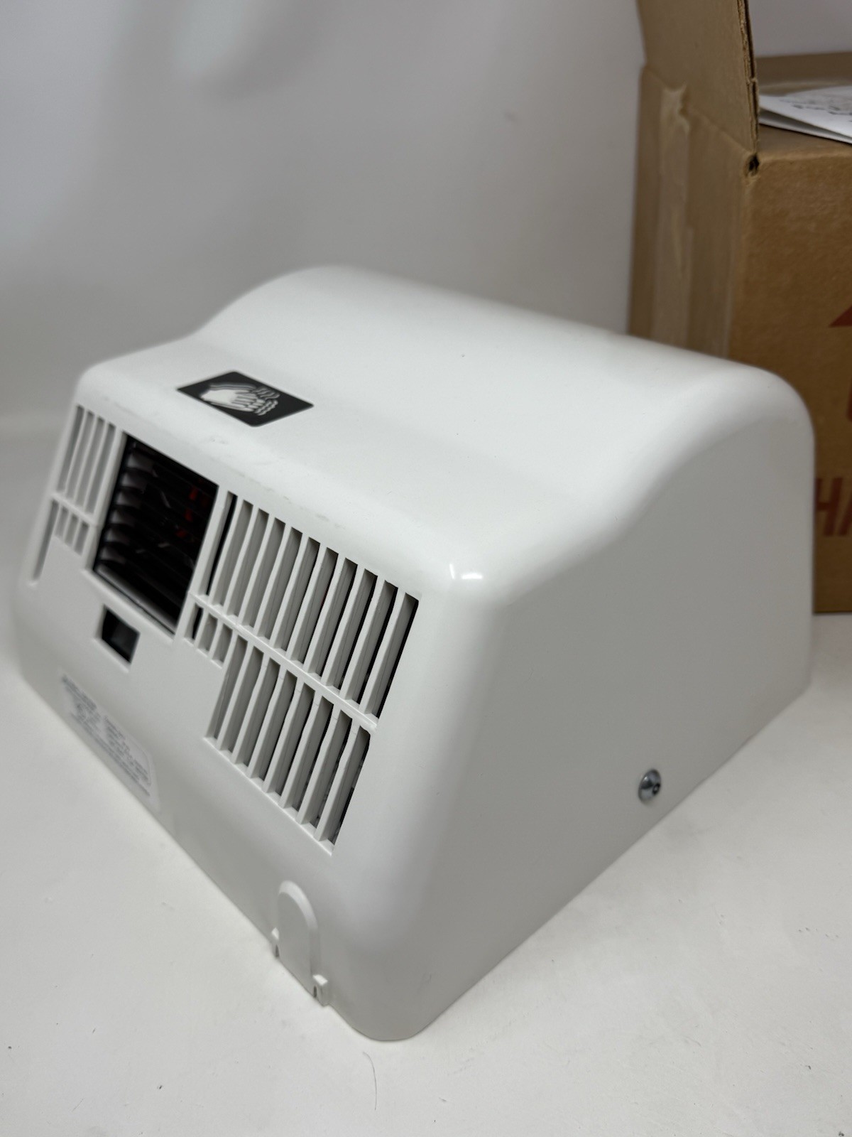 American Dryer Global GX3-Epoxy Automatic Hand Dryer 208-240 V 50/60Hz | NEW