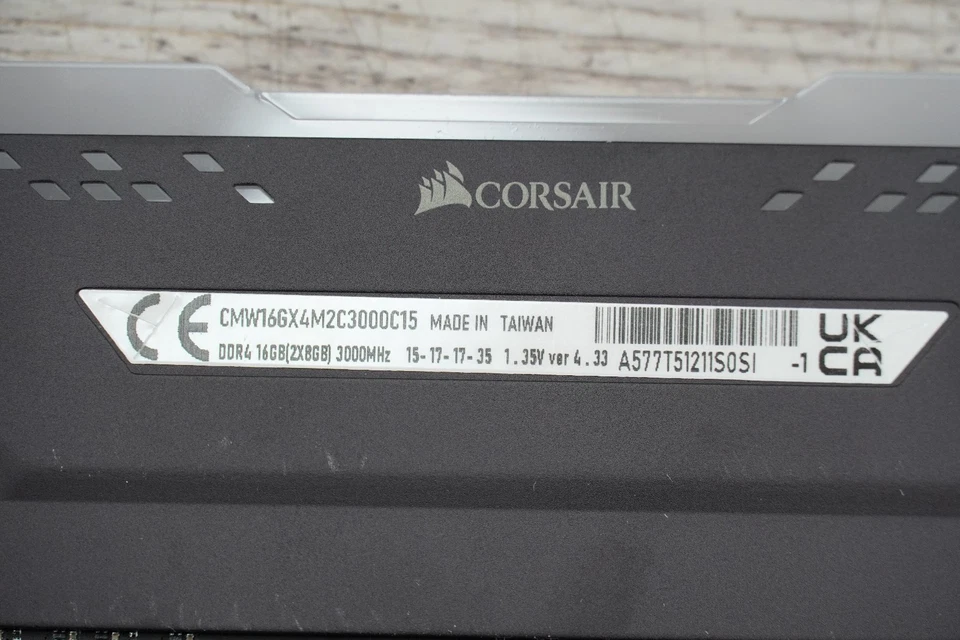 Corsair Vengeance RGB Pro 16GB (2 x 8GB) (DDR4-3000) Memory... - Image 4 of 4