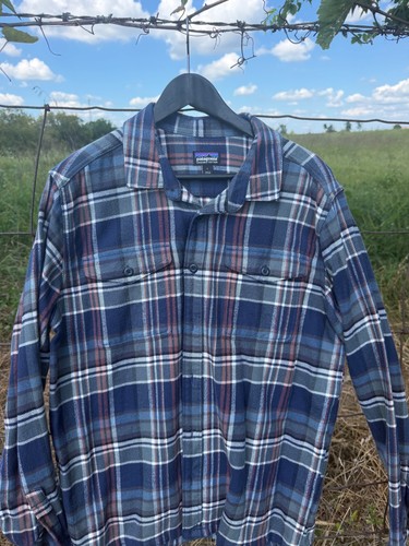 Patagonia Men's Fjord Flannel plaid Shirt- LARGE --EXCELLENT