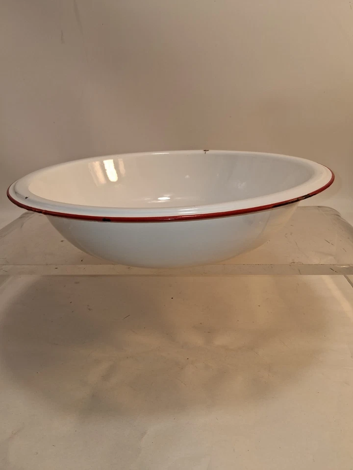 Vintage Enamelware Large Wash Basin/tub White with Red Trim 13.5” Diameter  - Image 2 of 4