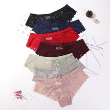 Women's Lace Patterned Panties - 3 pcs