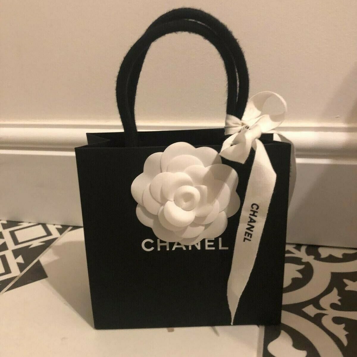 CHANEL Empty Gift Packaging Bundle Small Gift Bag Flower Ribbon