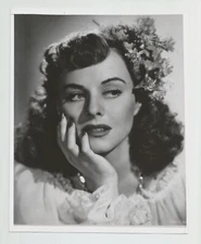 Paulette Goddard STUDIO PORTRAIT Original 7.25x9 HEDDA HOPPER Column USE