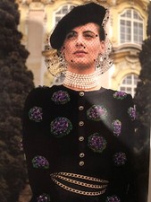 CHANEL BOUTIQUE 88A MUSEUM BLACK VELVET JACKET VIOLETS GOLD CC BUTTONS FR38-FR36