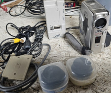 JVC GR-DVM76U Mini Video Camcorder Silver Gray 200x Digital Zoom 3" WITH EXTRAS