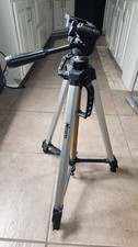 Memorex Aluminum Camera Tripod w/ Pan Tilt Head Quick Release