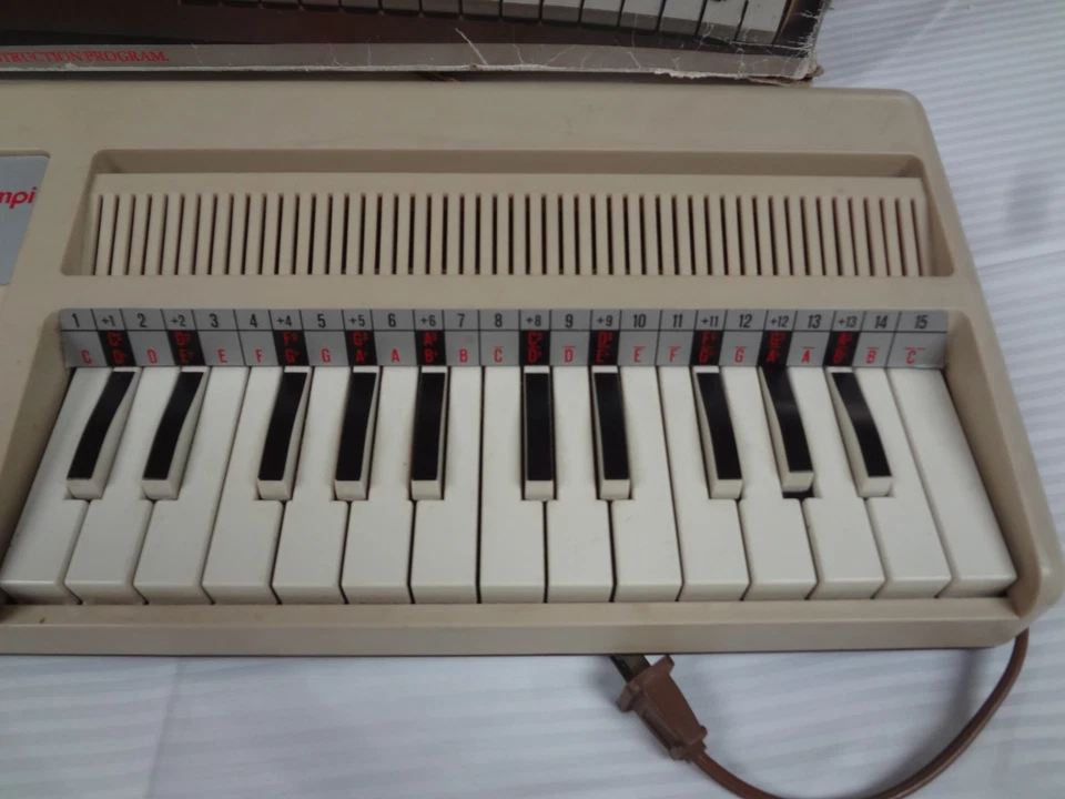 Vintage 1981 Bontempi MemoPlay Electronic Computer Organ Keyboard + Box *WORKING - Image 4 of 4