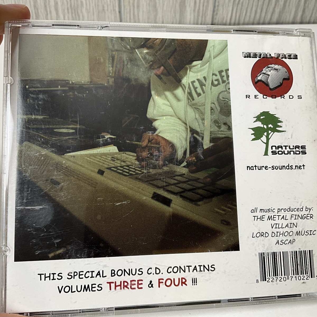 3点NATURE SOUNDS MF DOOM DEFARI .MF DOOM MF DOOM - Mandrake (Official Audio) - YouTube