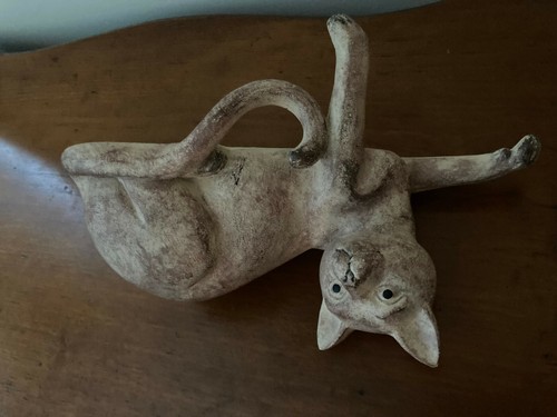 Brown Shelf Sitter Reclining Cat Resin Figurine 11.24" Long x 7.5" Tall - Picture 7 of 8