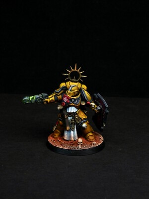 Pro Painted Imperial Fists Lieutenant with relic Shield, 40k, Kill Team