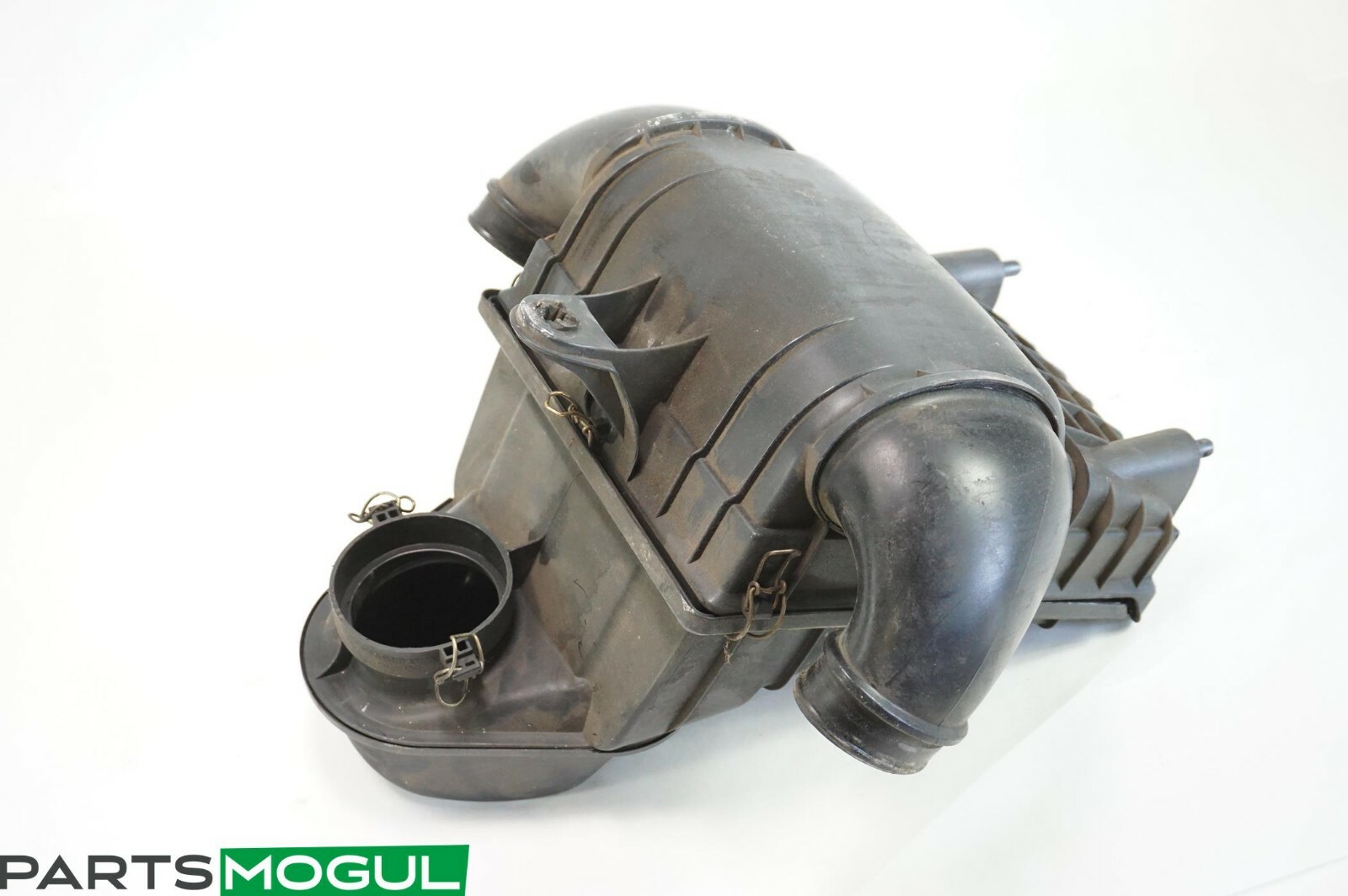 04-08 Maserati Quattroporte M139 Air Intake Box Air Box Cleaner Filter OEM
