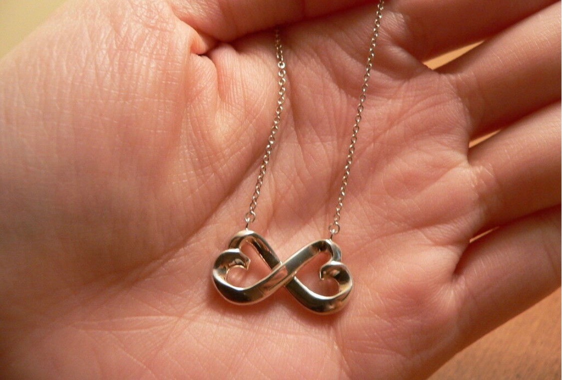 Tiffany & Co. Palmalo Picasso Infinity Sterling Silver .925 Necklace Chain View 4