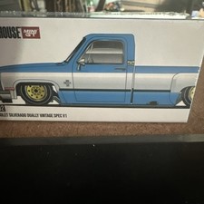 CHEVROLET SILVERADO DUALLY VINTAGE V1 "KAIDO HOUSE" 1/64 DIECAST MINI GT KHMG192