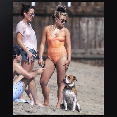 Florence Pugh 010 | 8 x 10 Photograph | Celebrity Actress, Beautiful Woman