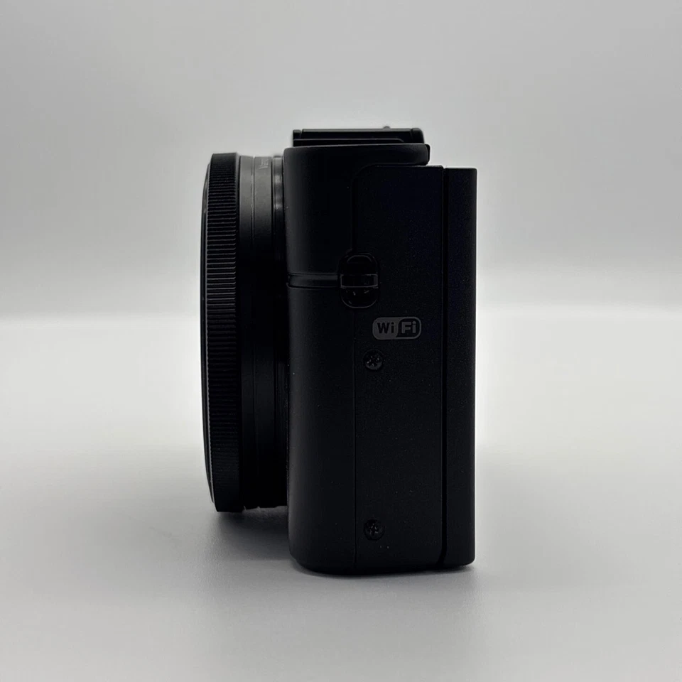 Sony DSC-RX100 II Digital Camera 20.20 MP Tiltable Screen Built-in Wi-Fi AF Lock - Image 4 of 4