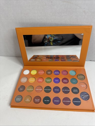 Profusion x Peanuts Trick or Treat 31 Shade Palette NEW & UNUSED. In Hand - Picture 3 of 3
