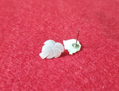 Minimal Coconut Tree Stud Earrings MOP Shell Handmade Vintage White Mini Summer