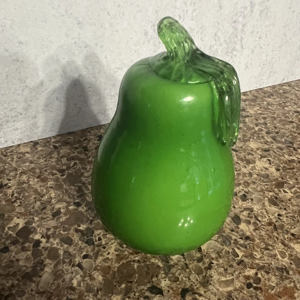 Pisapapeles de vidrio soplado a mano verde manzana y fruta pera hoja verde estilo morano Foto 3 de 4