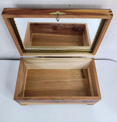 Wooden Jewelry Box Vintage Inside Mirror Floral Print Engraved Lid Clasp Cedar? - Picture 3 of 10