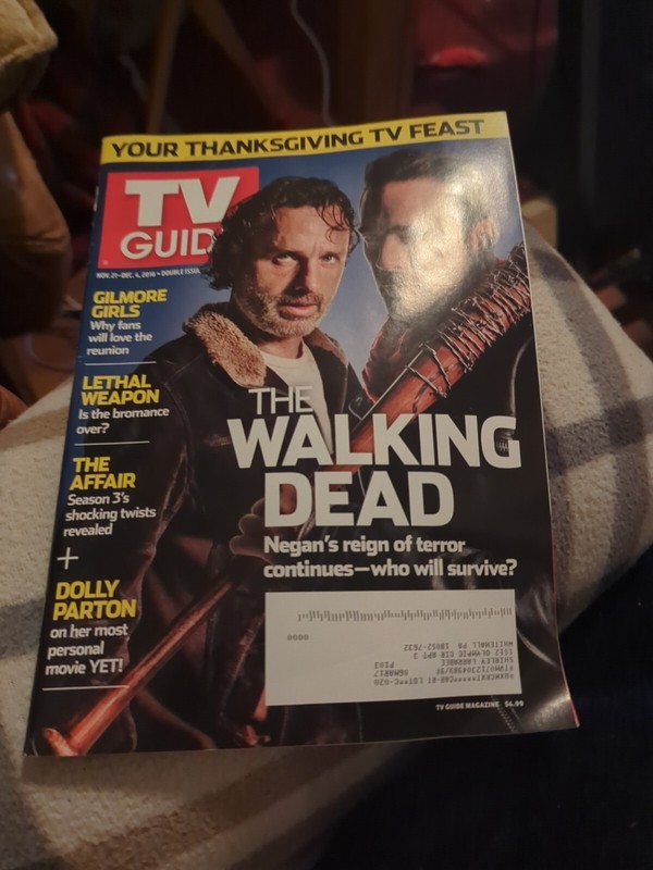 TV Guide Magazine - Nov 21 - Dec. 4, 2016 - The Walking Dead Cover - Rick Negan