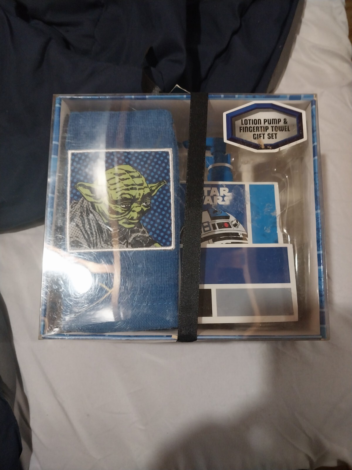 Bomba de loción y toalla para dedos Star Wars Yoda R2-D2 2012 nuevo en paquete