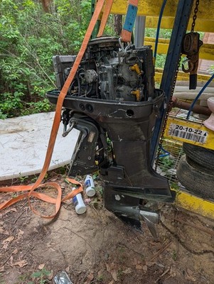 Suzuki 100hp 2 Stroke Outboard Engine Parting Out