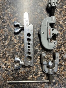 Imperial Eastman 195-FC-45 Degree Flaring Tool & Ridgid No15 Tubing/ Pipe Cutter