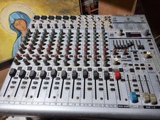 Behringer EURORACK UB1832FX-PRO Ultra-Low Noise Design 18-Input 3/2-Bus Mic/Line