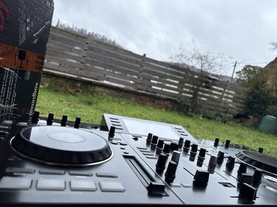 Pioneer DJ XDJ-RX All-in-one Rekordbox DJ System Controller XDJ RX inkl. Zubehör