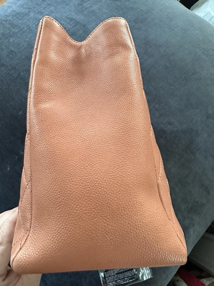 Bolsa tote CHANEL Grand Shopping couro caviar rosa/pêssego com ferragens prata com certificado de autenticidade - Imagem 3 de 4