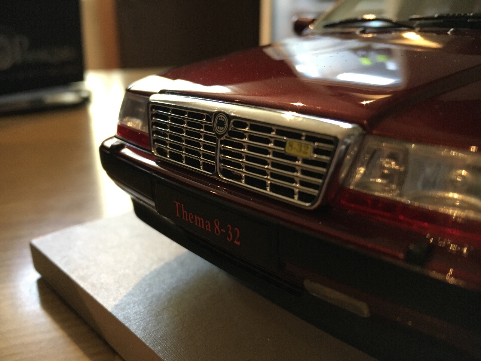 Nouveau Neuf dans sa Boîte Top Marques Lancia thème 8.32 ii. série 1 18 rouge Winner Mica Nouveau Neuf dans sa Boîte Top Marques Lancia thème 8.32 ii. série 1 18 rouge Winner Mica