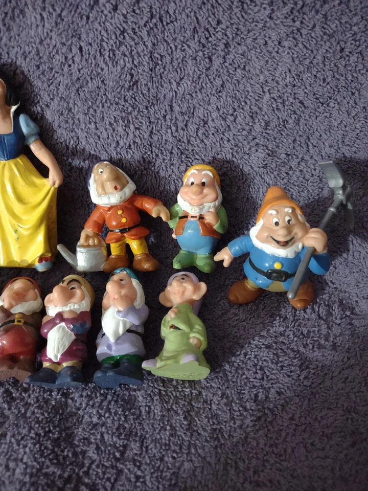 Винтажный лот из 14 фигурок Walt Disney Productions - белоснежные персонажи - Изображение 4 из 4