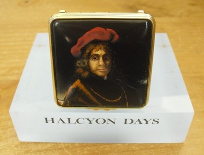Ltd Ed Halcyon Days ''Titus, der Sohn des Künstlers'' - Rembrandt Emaille Box - 2 1/8''