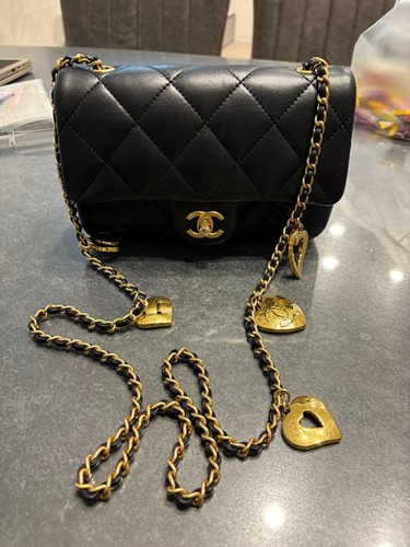 CHANEL Matelasse flap bag 174579