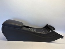 Mercedes-Benz A W176 2017 Armlehne A1766803101 ATH25083 Mercedes-Benz A W176 2017 Armlehne A1766803101 ATH25083
