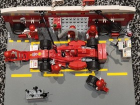 LEGO 8375 Ferrari F1 Pit Set Racers Ferrari 2004 Sealed